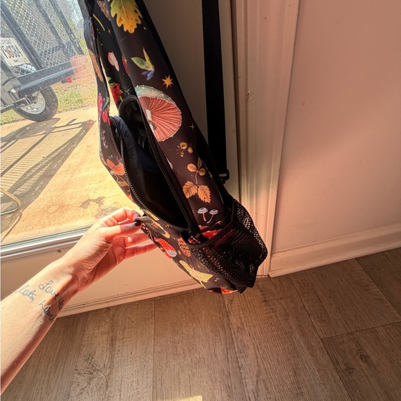 Colorful Patterned Sling Bag - Picture 8 of 12